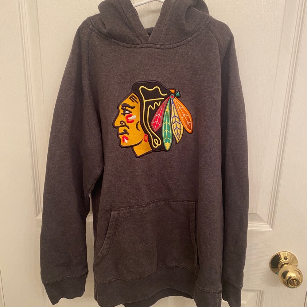 NHL Chicago Blackhawks Grey Hoodie Kids Large Hockey